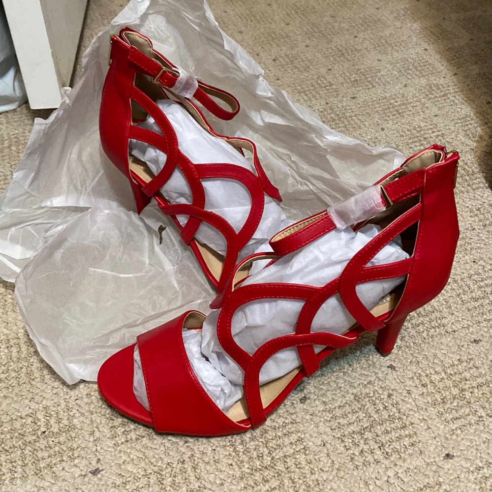 Red heel - Picture 1 of 5